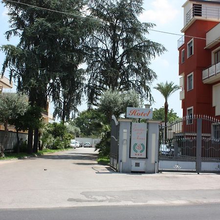 Hotel Il Giardino Degli Aranci Нола Екстер'єр фото