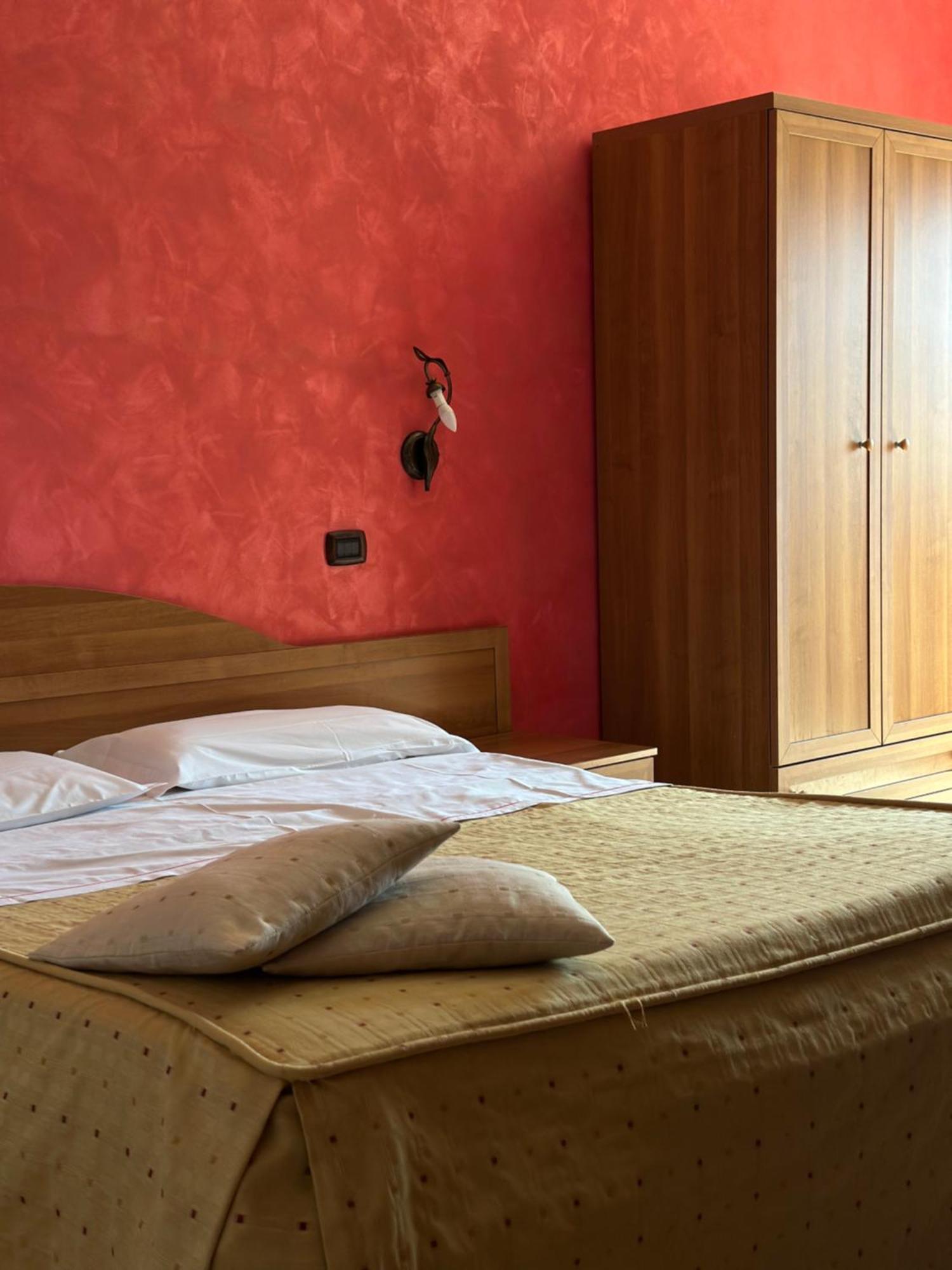 Hotel Il Giardino Degli Aranci Нола Екстер'єр фото