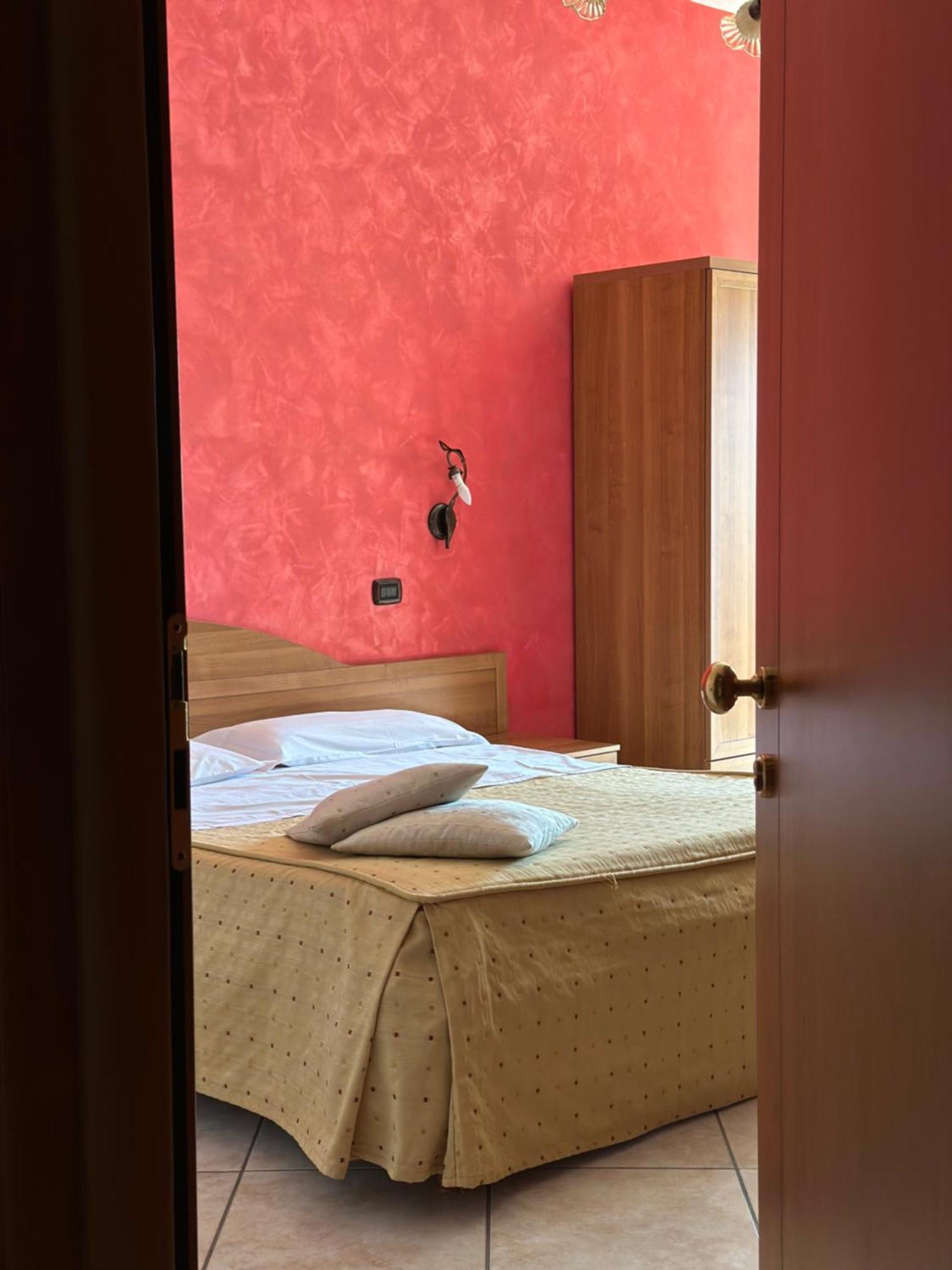 Hotel Il Giardino Degli Aranci Нола Екстер'єр фото