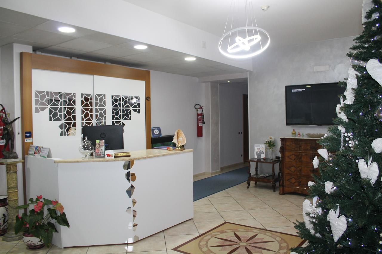 Hotel Il Giardino Degli Aranci Нола Екстер'єр фото