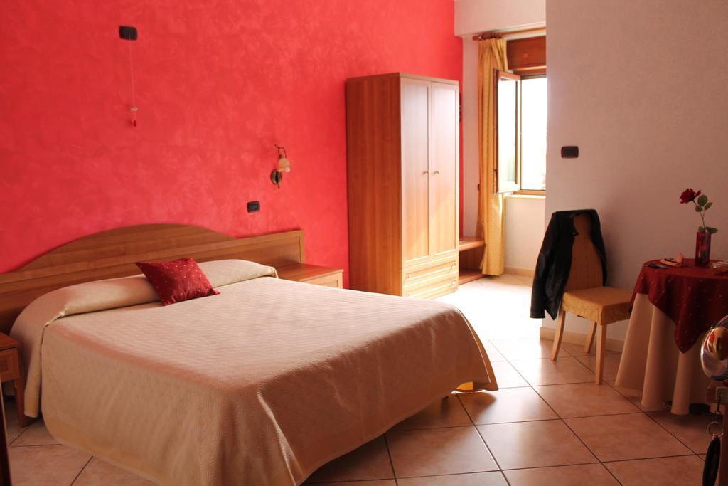 Hotel Il Giardino Degli Aranci Нола Екстер'єр фото